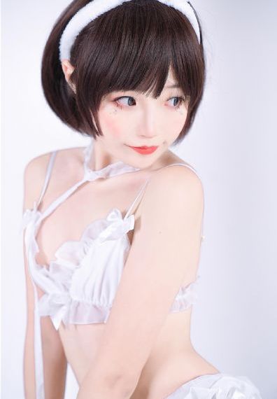 韩国男演员裸体Gay写真_国语迅雷下载