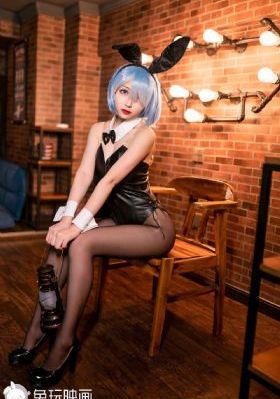 两男一女一前一后_BD英语HD高清在线观看
