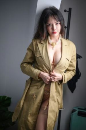 秘密访客完整版电影免费_国产剧高清在线观看